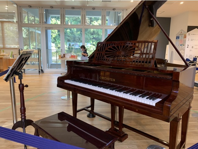 ビートルズゆかりの貴重なピアノが和歌山で展示！試演奏できるチャンス 