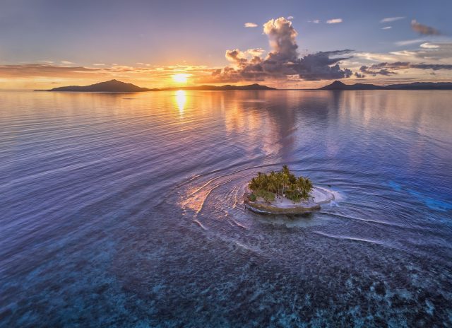 《小さな楽園》チューク諸島、ジープ島　©KAGAYA