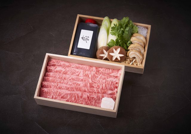 「ちんや」の熟成適サシ肉すき焼きセット（約2人前）15,800円（税込）