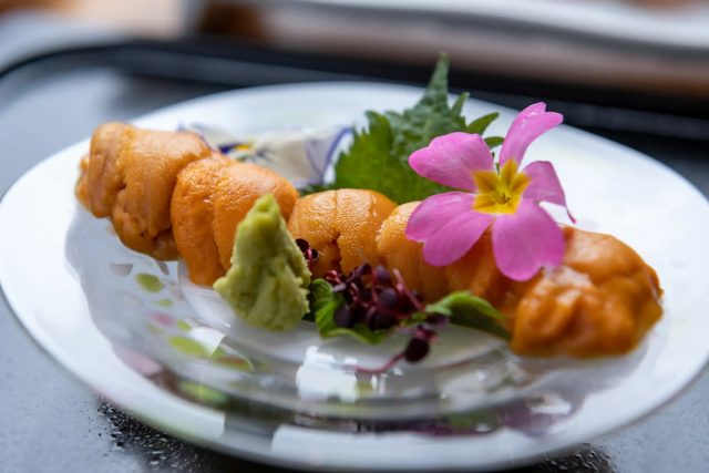 「蟹鮨 加藤 INORI」の料理一例
