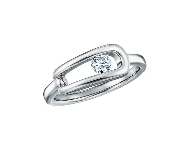 リング ￥253,000 素材：プラチナ、ダイヤモンド 0.15ct