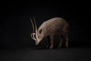 『死に生ける獣―Babirusa―』（2016年）Photography by KATSURA ENDO