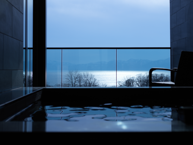 「しこつ湖 鶴雅別荘 碧の座」の客室内には、温泉露天風呂が完備されている