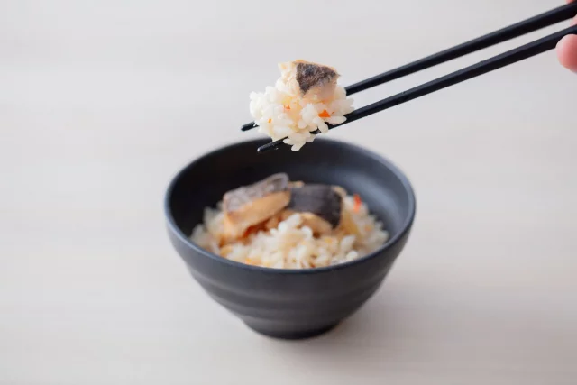 桜鱒の炊き込みご飯 1,300円