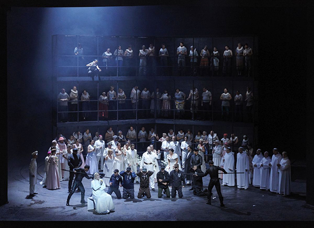 シュトゥットガルト州立歌劇場公演オペラ『ドン・カルロ』より（Photo：Matthias Baus）