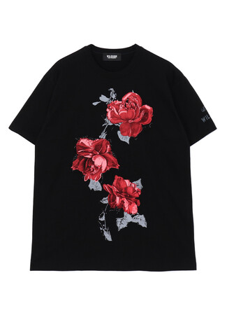 赤い薔薇グラフィックTシャツ 9,350円（税込）2サイズ展開