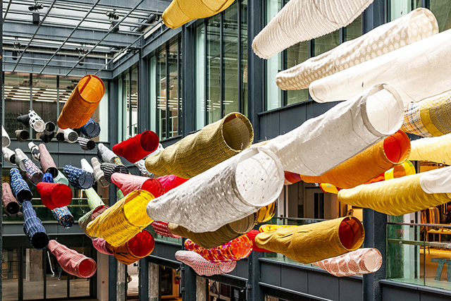 展示風景：「Sudo Reiko: Making NUNO Textiles」 CHAT（Centre for Heritage, Arts and Textile）Hong Kong、2019-2020 （C）CHAT（Centre for Heritage, Arts and Textile）Hong Kong
