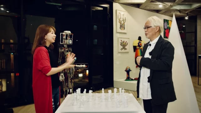 ワタリウム美術館の和多利浩一さんと、その長女とのフィーチャー対談を実施