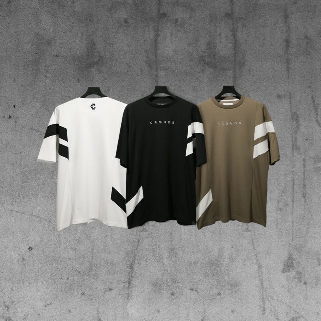 DIAGONAl STRIPE OVERSAIZE T-SHIRTS ¥12,100、カラー：WHITE／BLACK／TAUPE、サイズ：S／M／L／XL／XXL