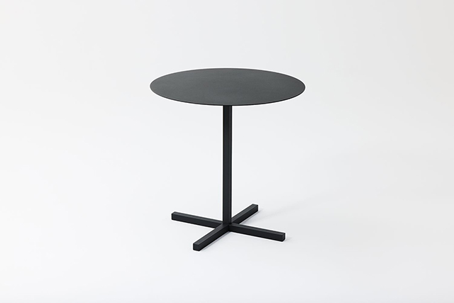 SOLID STEEL DINER TABLE（ROUND）：99,000円