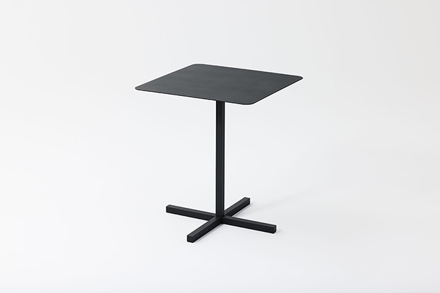 SOLID STEEL DINER TABLE（SQUARE）：92,400円