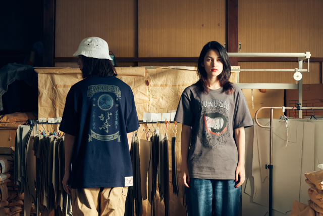 久米繊維工業 Tシャツ「百物語 こはだ小平次」　Stylist: Toshihiro Oku, Photographer: Ayao Yamazaki